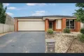 Property photo of 10 Tununga Circuit Kangaroo Flat VIC 3555