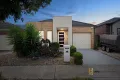 Property photo of 7 Millstream Pass Craigieburn VIC 3064