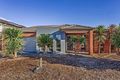 Property photo of 8 Ashbury Grove Hillside VIC 3037