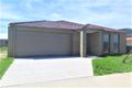 Property photo of 8 Revelstoke Crescent Pakenham VIC 3810