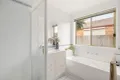 Property photo of 38 Botanic Drive Hillside VIC 3037