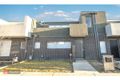 Property photo of 17 Grattan Cove Craigieburn VIC 3064