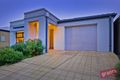 Property photo of 6 Tangelo Terrace Pakenham VIC 3810