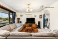 Property photo of 31 Girvan Circuit Endeavour Hills VIC 3802