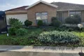 Property photo of 2/10 Macadamia Grove Werribee VIC 3030