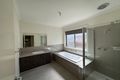 Property photo of 2 Milfoil Place Brookfield VIC 3338