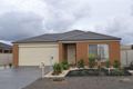 Property photo of 9 Arinya Close Ascot VIC 3551