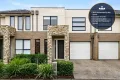 Property photo of 15 Grasslands Loop Keysborough VIC 3173