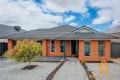 Property photo of 37 Tableland Road Tarneit VIC 3029