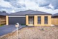 Property photo of 21 Chantenay Parade Cranbourne North VIC 3977