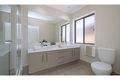 Property photo of 16 Grant Avenue Hope Island QLD 4212