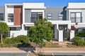 Property photo of 9 Mayfair Lane Hope Island QLD 4212