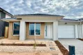 Property photo of 12 Hattersley Chase Werribee VIC 3030