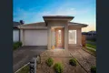 Property photo of 8 Thrums Road Mambourin VIC 3024