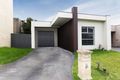 Property photo of 32 Edgeware Close Pakenham VIC 3810