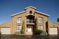 Property photo of 7 Matthew Retreat Endeavour Hills VIC 3802