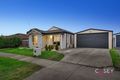 Property photo of 8 Willora Crescent Cranbourne West VIC 3977