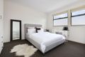 Property photo of 34 Huntingfield Street Craigieburn VIC 3064