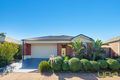 Property photo of 8 Dexter Grove Point Cook VIC 3030