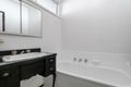 Property photo of 32 Solomon Street Mount Waverley VIC 3149