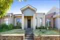 Property photo of 7 Yorkshire Terrace Craigieburn VIC 3064