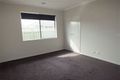 Property photo of 33 Cohens Way Pakenham VIC 3810