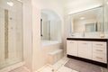 Property photo of 11 Fullerton Street Benowa QLD 4217