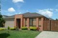 Property photo of 33 Spring Circuit Pakenham VIC 3810