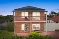 Property photo of 5 Mulberry Pass Craigieburn VIC 3064