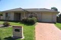 Property photo of 31 Oswald Crescent Rosemeadow NSW 2560