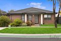 Property photo of 8 Streamside Drive Craigieburn VIC 3064