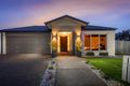 Property photo of 16 Beechtree Way Cranbourne North VIC 3977