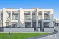 Property photo of 8 Travertine Loop Berwick VIC 3806