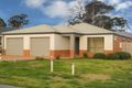 Property photo of 2 Rowan Walk Drouin VIC 3818