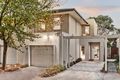 Property photo of 4/2 Coventry Drive Sandhurst VIC 3977