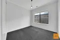 Property photo of 8 Cooloongup Crescent Harkness VIC 3337