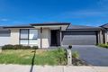 Property photo of 16 Gossia Avenue Craigieburn VIC 3064