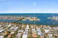 Property photo of 2/16 Eider Avenue Paradise Point QLD 4216