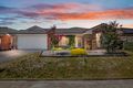 Property photo of 22 Charlbury Crescent Cranbourne North VIC 3977