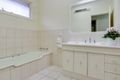Property photo of 4 Chatswood Close Glen Waverley VIC 3150
