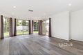Property photo of 8 Maple Place Craigieburn VIC 3064