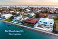 Property photo of 16 Bluelake Court Tennyson SA 5022