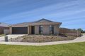 Property photo of 5 Vantage Green Beveridge VIC 3753