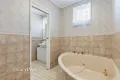 Property photo of 16 Wattle Grove McKinnon VIC 3204