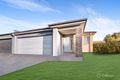 Property photo of 2 Woodright Circuit Cranbourne VIC 3977