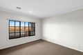 Property photo of 32 Kurdweechee Road Eynesbury VIC 3338