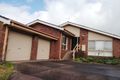 Property photo of 6 Poole Court Endeavour Hills VIC 3802