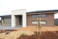 Property photo of 39 Escapade Boulevard Craigieburn VIC 3064