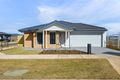 Property photo of 25 Hanover Circuit Melton South VIC 3338