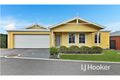 Property photo of 5 Macleod Circuit Pakenham VIC 3810